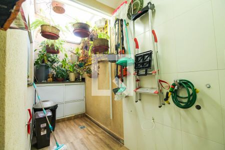 Casa de condomínio à venda com 190m², 3 quartos e 2 vagas Casa de condomínio à venda com 190m², 3 quartos e 2 vagasÁrea de Serviço