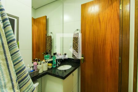 Casa de condomínio à venda com 190m², 3 quartos e 2 vagas Casa de condomínio à venda com 190m², 3 quartos e 2 vagasBanheiro