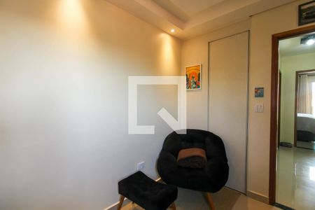 Casa de condomínio à venda com 190m², 3 quartos e 2 vagas Casa de condomínio à venda com 190m², 3 quartos e 2 vagasQuarto 2