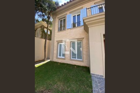 Casa à venda com 460m², 4 quartos e sem vaga