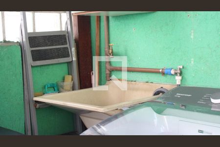 Casa à venda com 155m², 3 quartos e 1 vagaÁrea de Serviço