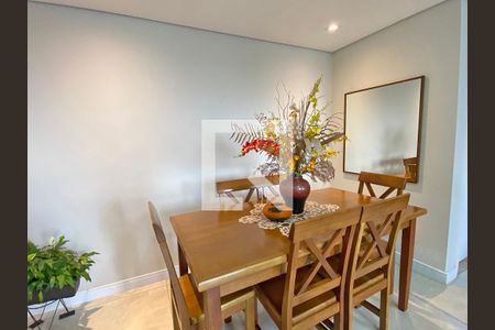 Apartamento à venda com 65m², 2 quartos e 1 vaga Apartamento à venda com 65m², 2 quartos e 1 vagaSala