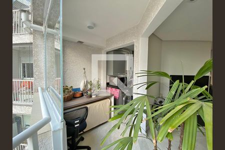 Apartamento à venda com 65m², 2 quartos e 1 vaga Apartamento à venda com 65m², 2 quartos e 1 vagaSala - varanda