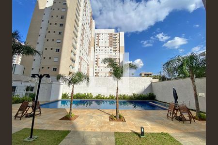 Apartamento à venda com 65m², 2 quartos e 1 vaga Apartamento à venda com 65m², 2 quartos e 1 vagaÁrea comum - Piscina
