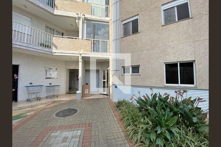 Apartamento à venda com 65m², 2 quartos e 1 vaga Apartamento à venda com 65m², 2 quartos e 1 vagaFachada do bloco