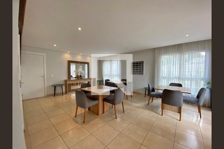 Apartamento à venda com 65m², 2 quartos e 1 vaga Apartamento à venda com 65m², 2 quartos e 1 vagaÁrea comum - Salão de festas