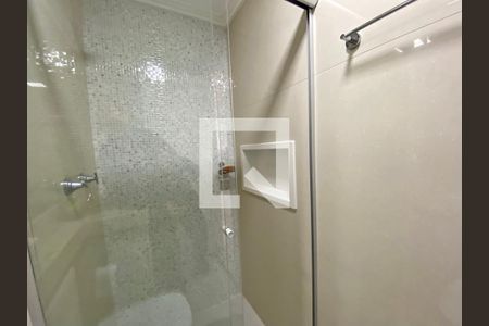 Apartamento à venda com 65m², 2 quartos e 1 vaga Apartamento à venda com 65m², 2 quartos e 1 vagaBanheiro Social