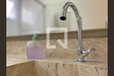 Apartamento à venda com 65m², 2 quartos e 1 vaga Apartamento à venda com 65m², 2 quartos e 1 vagaBanheiro da Suíte - detalhe