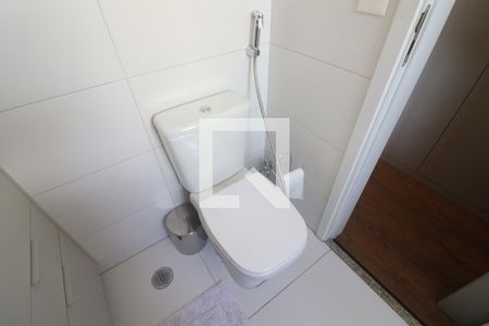 Apartamento à venda com 80m², 2 quartos e 2 vagasBanheiro Quarto 2 
