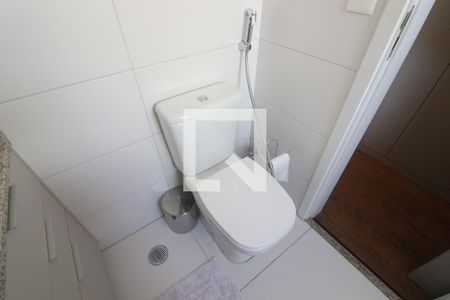 Apartamento à venda com 80m², 2 quartos e 2 vagasBanheiro Quarto 2 