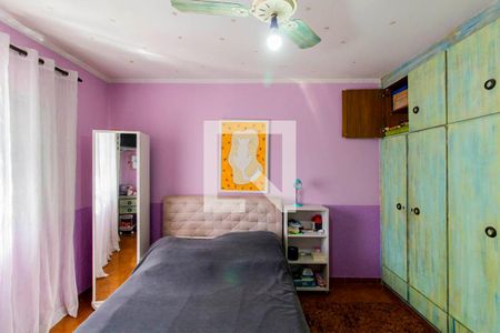 Casa à venda com 300m², 3 quartos e 3 vagas Casa à venda com 300m², 3 quartos e 3 vagasQuarto 2