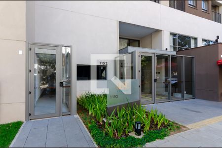 Studio à venda com 27m², 1 quarto e sem vaga Studio à venda com 27m², 1 quarto e sem vagaFachada