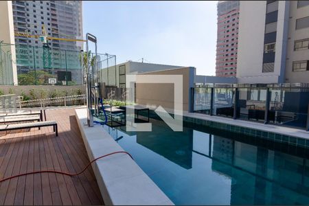 Studio à venda com 27m², 1 quarto e sem vaga Studio à venda com 27m², 1 quarto e sem vagaÁrea comum - Piscina