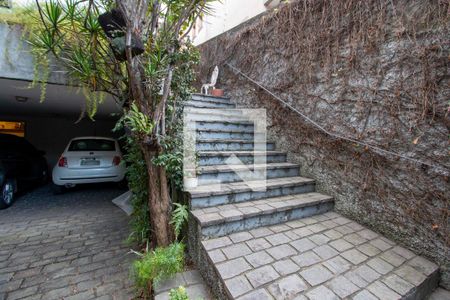 Casa à venda com 261m², 4 quartos e 4 vagasQuintal