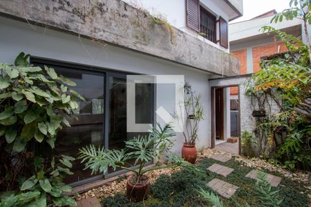 Casa à venda com 261m², 4 quartos e 4 vagasQuintal dos Fundos