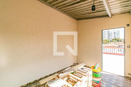 Casa à venda com 130m², 2 quartos e 2 vagas Casa à venda com 130m², 2 quartos e 2 vagasÁrea externa superior - Cômodo