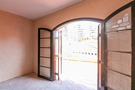 Casa à venda com 130m², 2 quartos e 2 vagas Casa à venda com 130m², 2 quartos e 2 vagasQuarto