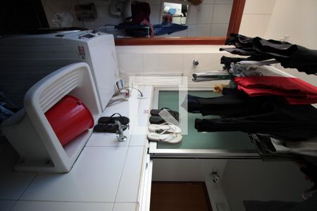 Apartamento à venda com 200m², 4 quartos e 3 vagasCozinha e Área de Serviço