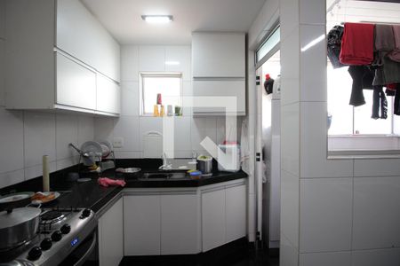 Apartamento à venda com 200m², 4 quartos e 3 vagasCozinha e Área de Serviço