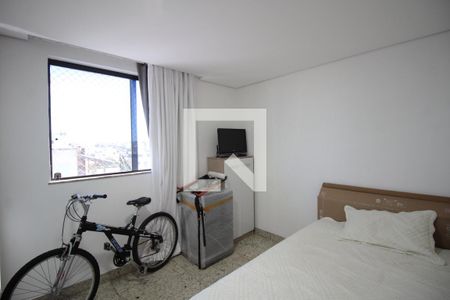 Apartamento à venda com 200m², 4 quartos e 3 vagasQuarto 3