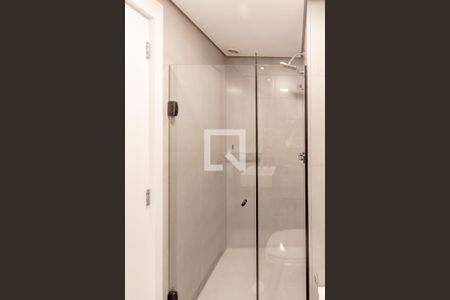 Studio para alugar com 29m², 1 quarto e 1 vaga Studio para alugar com 29m², 1 quarto e 1 vagaBanheiro
