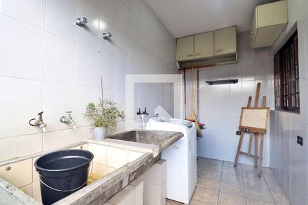 Casa à venda com 235m², 3 quartos e 4 vagasÁrea de Serviço
