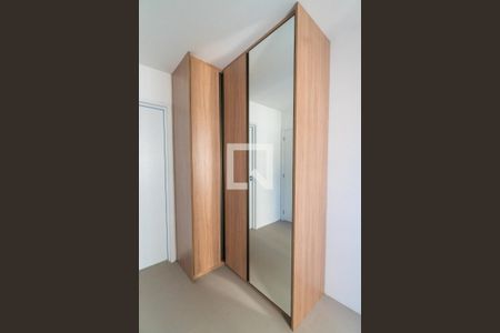 Suite - Armário de apartamento para alugar com 2 quartos, 57m² em Mirandópolis, São Paulo