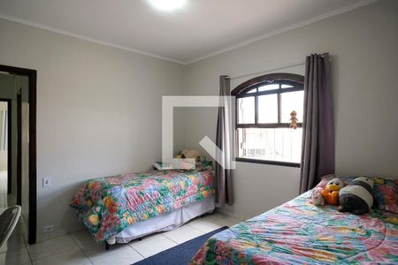 Casa à venda com 151m², 3 quartos e 2 vagasQuarto 2