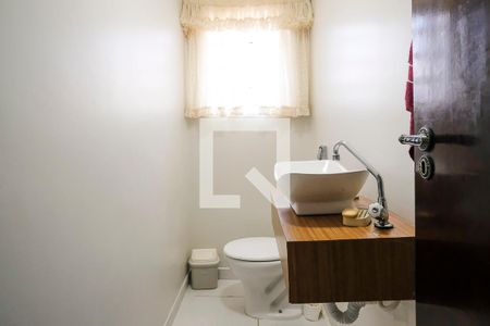 Casa à venda com 151m², 3 quartos e 2 vagasLavabo