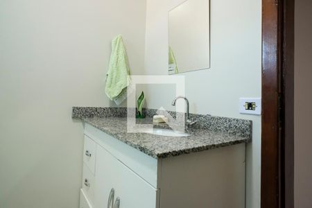 Casa à venda com 151m², 3 quartos e 2 vagasBanheiro