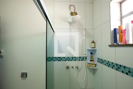 Casa à venda com 151m², 3 quartos e 2 vagasBanheiro