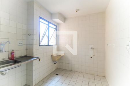 Apartamento à venda com 52m², 2 quartos e 1 vaga Apartamento à venda com 52m², 2 quartos e 1 vagaCozinha e Área de Serviço