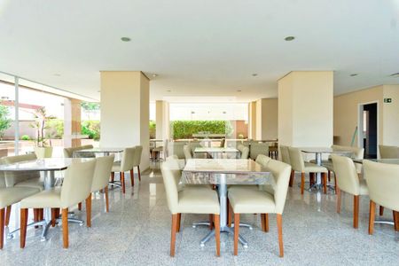 Apartamento à venda com 105m², 3 quartos e 2 vagasÁrea comum - Salão de festas