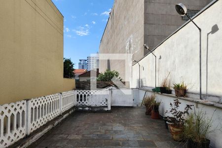 Casa para alugar com 238m², 3 quartos e 4 vagas Casa para alugar com 238m², 3 quartos e 4 vagasQuintal