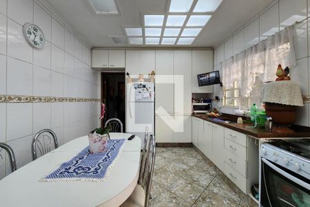 Casa para alugar com 238m², 3 quartos e 4 vagas Casa para alugar com 238m², 3 quartos e 4 vagasCozinha