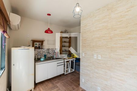 Casa à venda com 68m², 2 quartos e sem vagaSuíte (anexo)