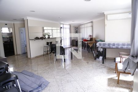 Apartamento para alugar com 80m², 3 quartos e 1 vagaÁrea comum - Salão de festas