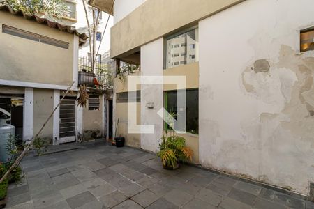 Casa à venda com 250m², 3 quartos e 2 vagas Casa à venda com 250m², 3 quartos e 2 vagasQuintal