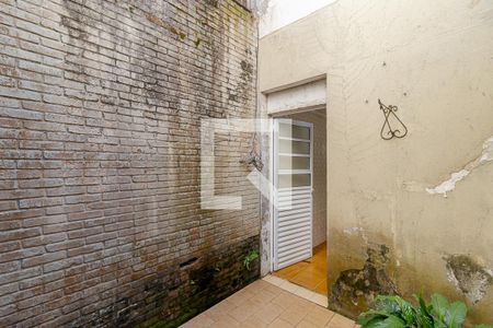 Casa à venda com 250m², 3 quartos e 2 vagas Casa à venda com 250m², 3 quartos e 2 vagasQuintal