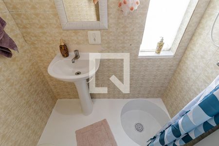 Casa à venda com 250m², 3 quartos e 2 vagas Casa à venda com 250m², 3 quartos e 2 vagasBanheiro