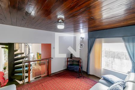 Casa à venda com 250m², 3 quartos e 2 vagas Casa à venda com 250m², 3 quartos e 2 vagasSala de TV