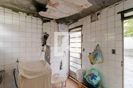 Casa à venda com 250m², 3 quartos e 2 vagas Casa à venda com 250m², 3 quartos e 2 vagasÁrea de Serviço