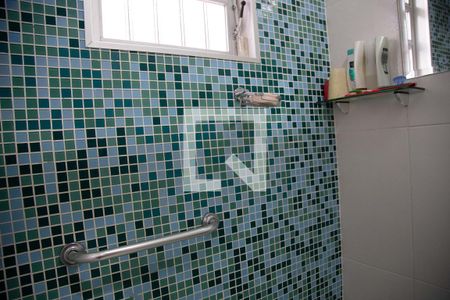 Casa à venda com 170m², 4 quartos e 2 vagas Casa à venda com 170m², 4 quartos e 2 vagasBanheiro