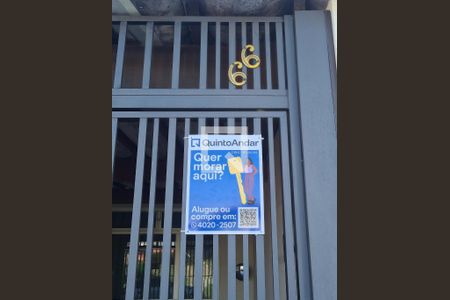 Casa à venda com 170m², 4 quartos e 2 vagas Casa à venda com 170m², 4 quartos e 2 vagasPlaca