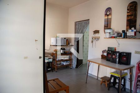 Casa à venda com 170m², 4 quartos e 2 vagas Casa à venda com 170m², 4 quartos e 2 vagasQuarto de Serviço