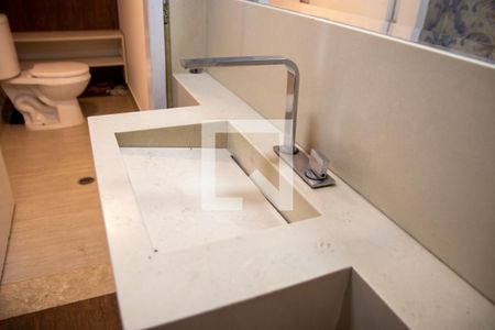Casa à venda com 610m², 4 quartos e 8 vagas Casa à venda com 610m², 4 quartos e 8 vagasSalão