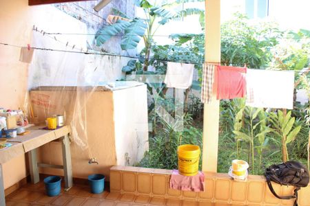 Casa à venda com 300m², 3 quartos e 2 vagas Casa à venda com 300m², 3 quartos e 2 vagasLavanderia