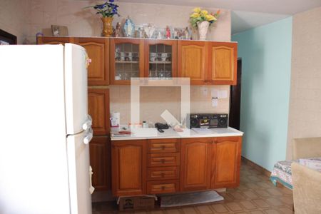 Casa à venda com 300m², 3 quartos e 2 vagas Casa à venda com 300m², 3 quartos e 2 vagasCozinha