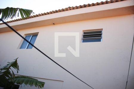 Casa à venda com 300m², 3 quartos e 2 vagas Casa à venda com 300m², 3 quartos e 2 vagasEdicula