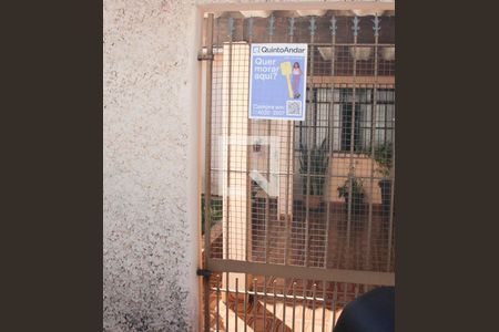 Casa à venda com 300m², 3 quartos e 2 vagas Casa à venda com 300m², 3 quartos e 2 vagasPlaca